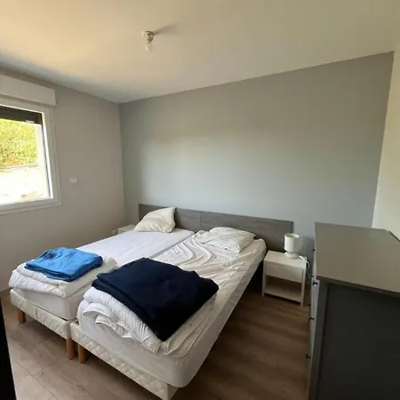 De Landuziere, 8 Couchages 度假居