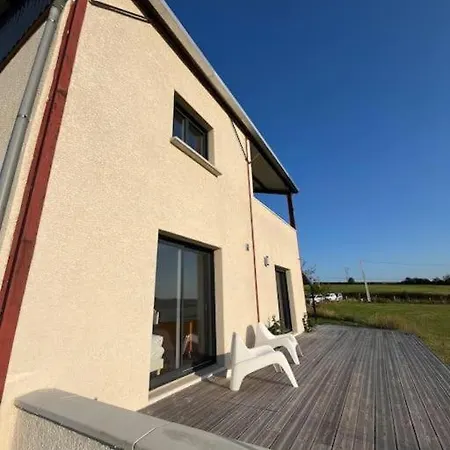 De Landuziere, 8 Couchages * Saint-Genet-Lerpt